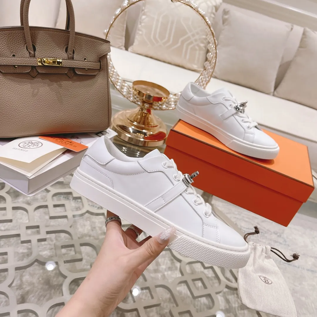 👟👟Ex-factory price 480👟👟 HERMES The latest Kelly buckle white sneakers! Size: 35-44